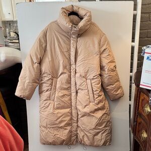 Old Navy Women's Beige Puffer Coat NWOT SZ 3X front pockets winter snow cold